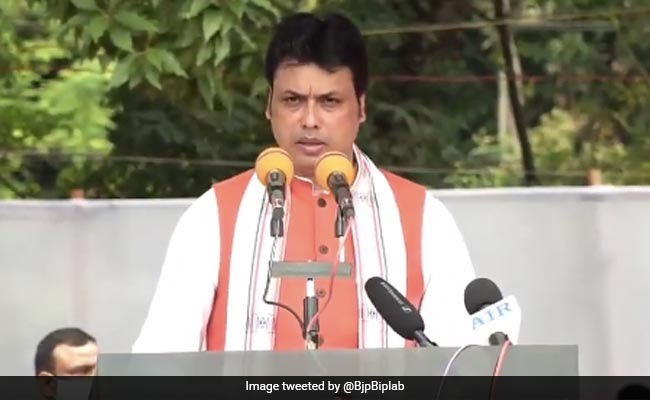 त्रिपुरा के मुख्यमंत्री बिप्लव देव ने दिया इस्तीफा, नए मुख्यमंत्री के चयन के लिए विधायकों की बैठक