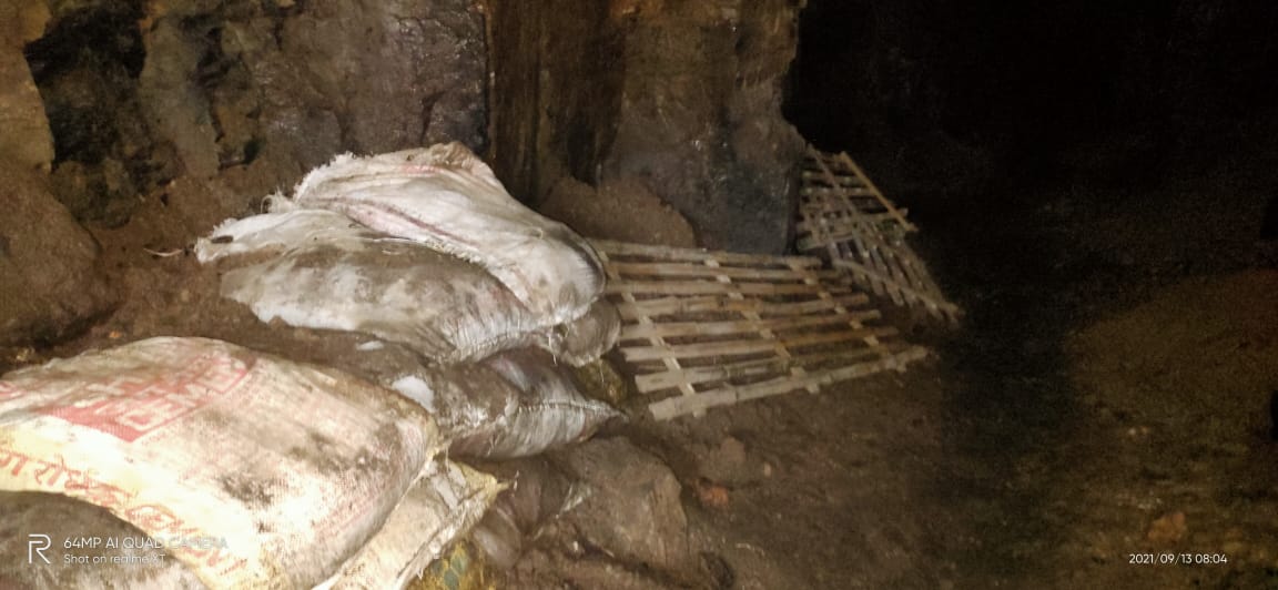 अवैध कोयला खनन के दौरान चाल धंसने से दो गंभीर रूप से घायल,पुलिस को नहीं है जानकारी