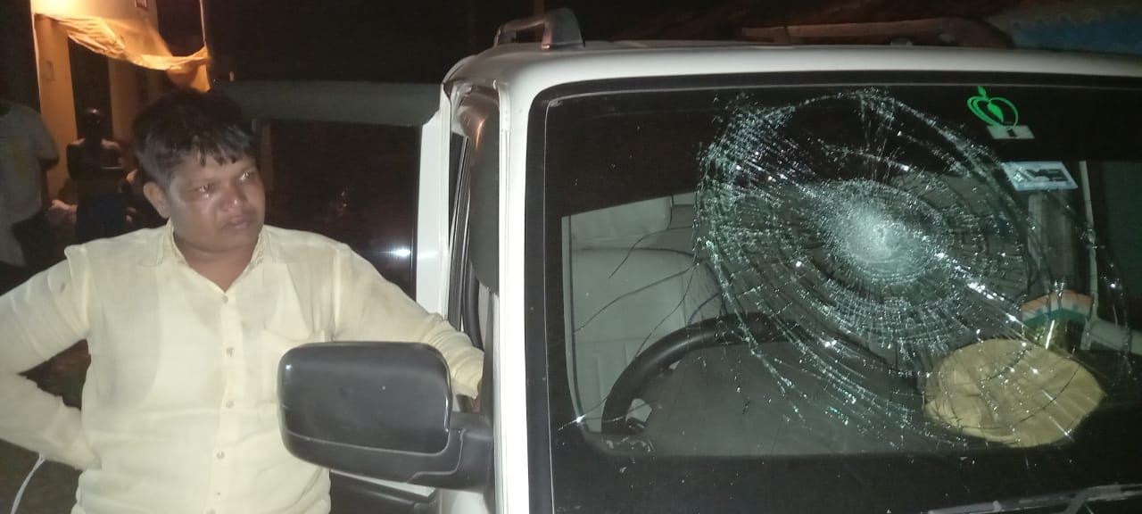 खरसावां के झामुमो विधायक दशरथ गगराई पर भाजपा नेता को पीटने का आरोप, अर्जुन मुंडा ने ट्वीट कर कार्रवाई की मांग की