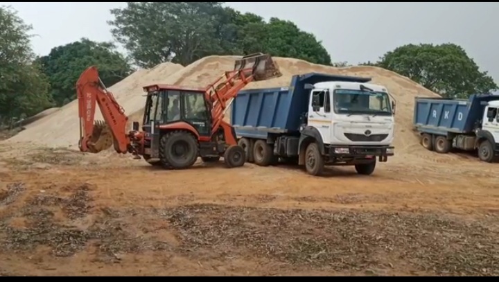 अवैध बालू तस्करी के खिलाफ पुलिस-प्रशासन का छापामारी अभियान शुरू