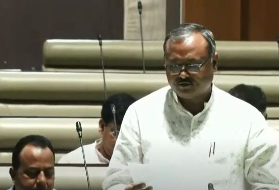 झारखंड के सरकारी विभागों में 3.50 लाख पद खाली, जानिये मंत्री ने क्या दिया जवाब