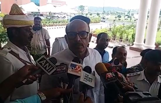 बीजेपी की छद्म असेंबली पर बोले विधानसभा स्पीकर, लोग जहां चाहे वहां सदन चला सकते हैं