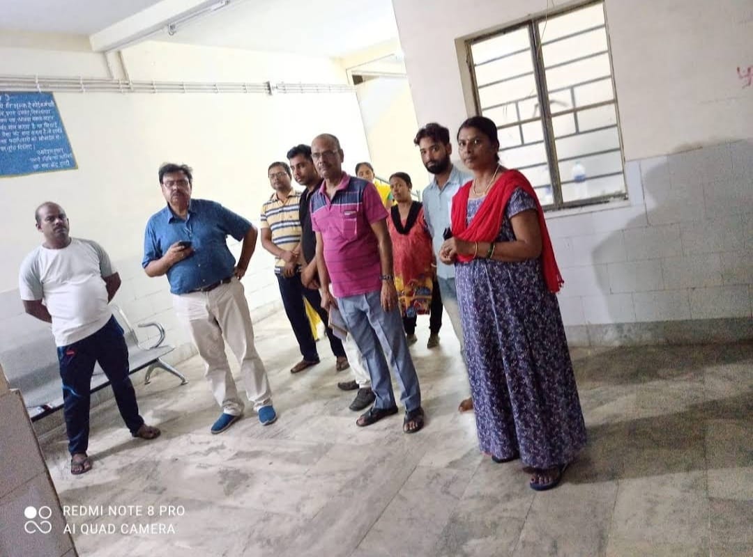 धनबाद की बिगड़ी चिकित्सा व्यवस्था देख जब हैरत में पड़ गए सिविल सर्जन