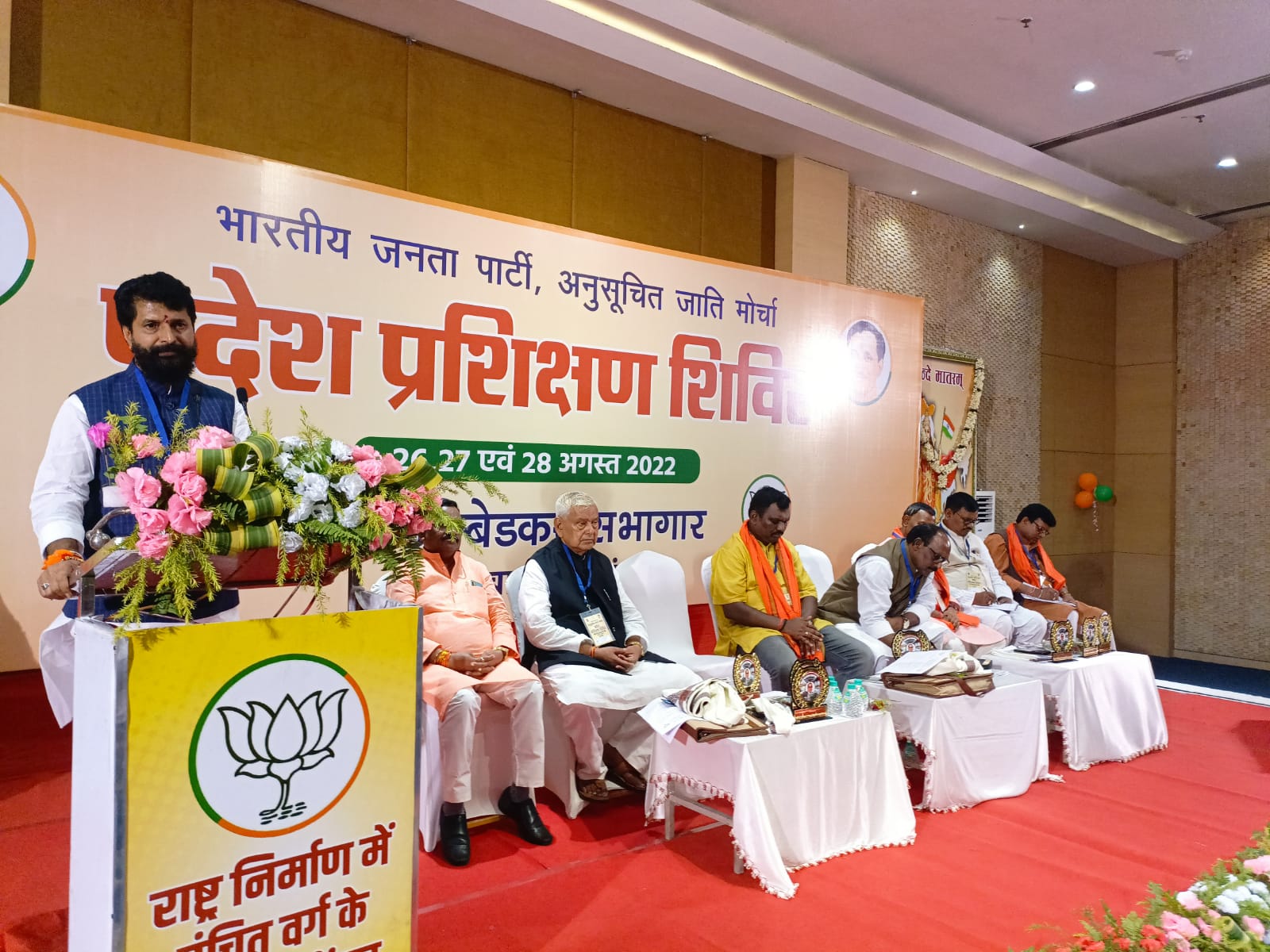 सांसद पीएन सिंह ने धनबाद में मुख़्यमंत्री को क्या सलाह दी ,आप भी जानिए 