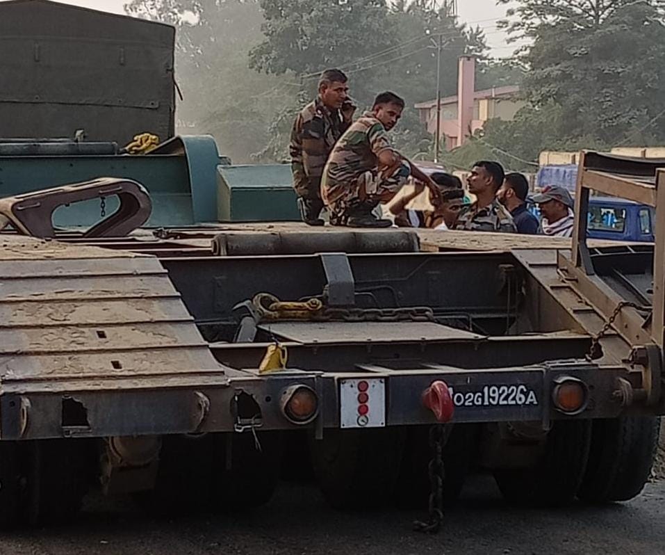 सेना का वाहन दुर्घटनाग्रस्त, घाटी में गिरा आर्मी टैंक, जानिए कहां और कैसे हुआ हादसा 