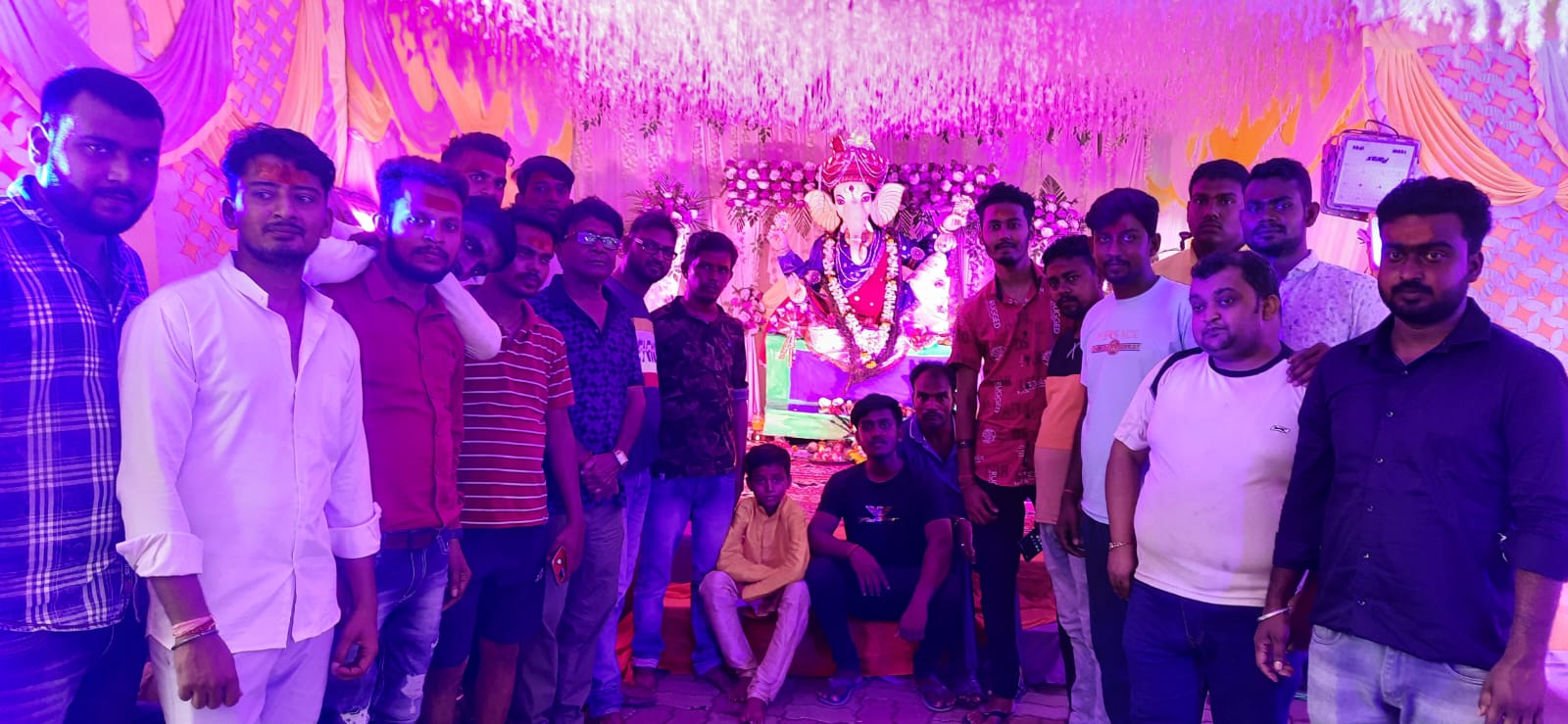धनबाद में गणेश पूजा की धूम, दर्शनीय प्रतिमा और मोहक पंडाल बने आकर्षण के केंद्र