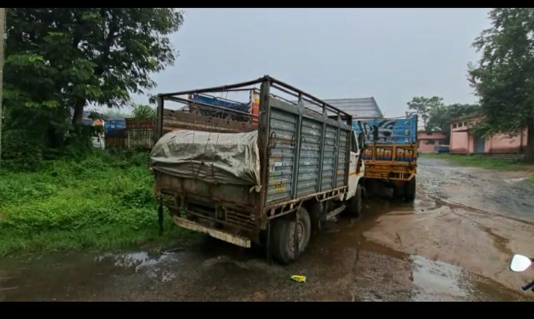 बालू से तेल निकाल रहे है धनबाद के बालू माफिया ,आप भी जानिए कैसे ?