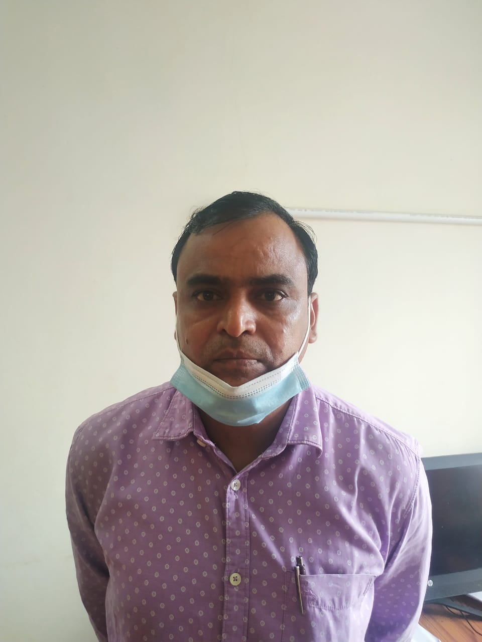 एसडीओ का स्टोनो 25 हजार रुपए घूस लेते धराया