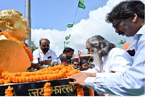 झारखंड आंदोलनकारी दुर्गा सोरेन किये गए याद, जानिये सीएम ने क्या कहा