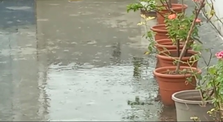 झमाझम बारिश से लौहनगरी के लोगों को गर्मी से मिली राहत, दो दिनों तक साइक्लोन का रहेगा असर