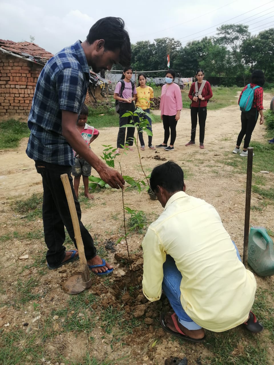 IIT (ISM) के छात्र जब निकले सफाई करने, जानिए कहां-कहां गए
