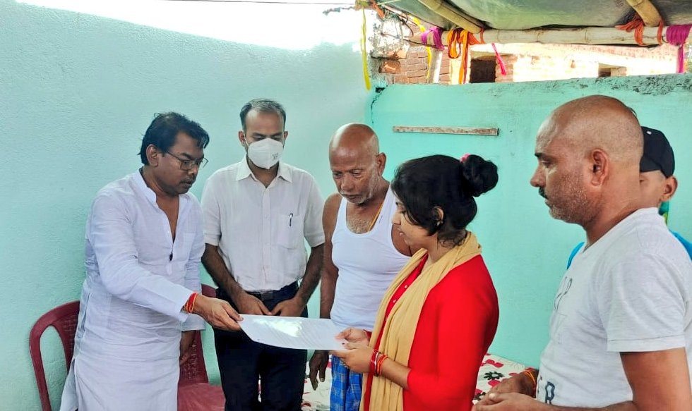 विधायक बसंत सोरेन ने अंकिता की बहन के साथ किया छल, सरकारी नौकरी के बजाय थमा दिया ठेका कंपनी में चपरासी की नौकरी