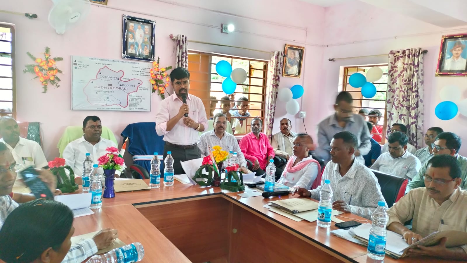 लोकसभा सांसद चंद्रप्रकाश चौधरी ने नक्सल प्रभावित दो पंचायतों को लिया गोद, कहा करूंगा इनका विकास