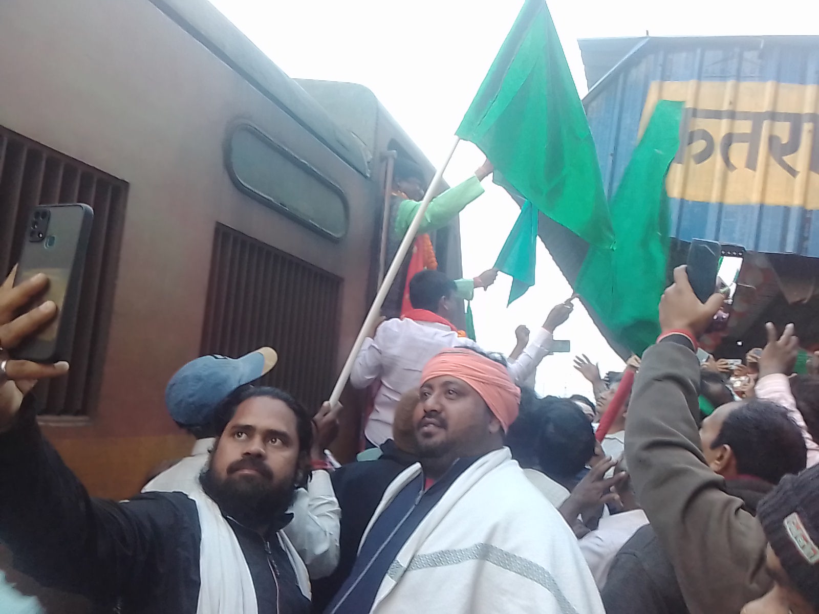 KATRAS: ट्रेन परिचालन पर सबके अपने-अपने बोल, जानिए क्या है मामला 