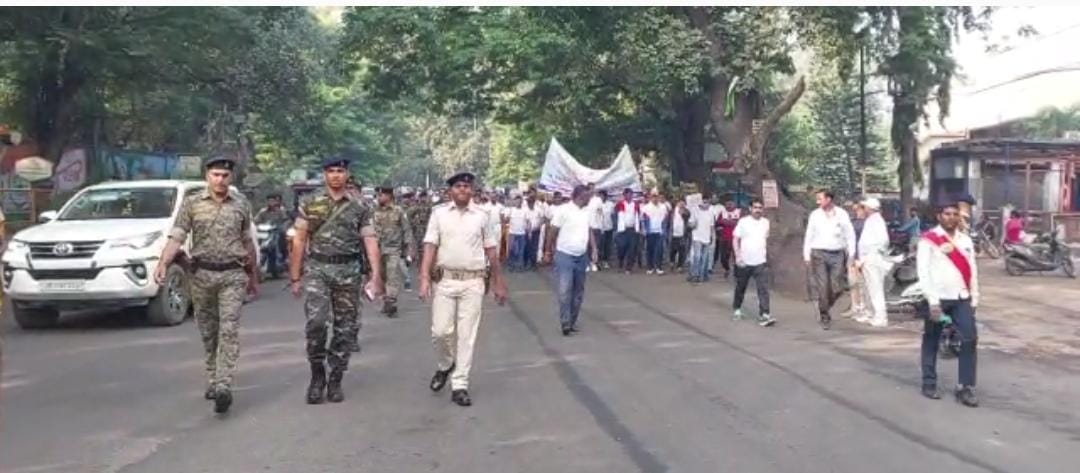 धनबाद की सड़कों पर सुबह-सुबह जागरूकता के लिए दौड़े अधिकारी ,जानिए क्या थी इसकी वजह 