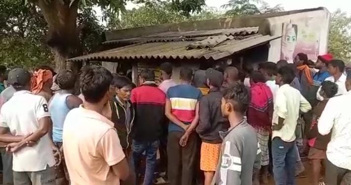 जमशेदपुर : दुकान में सो रहा था दुकानदार, लगी भीषण आग, मौत