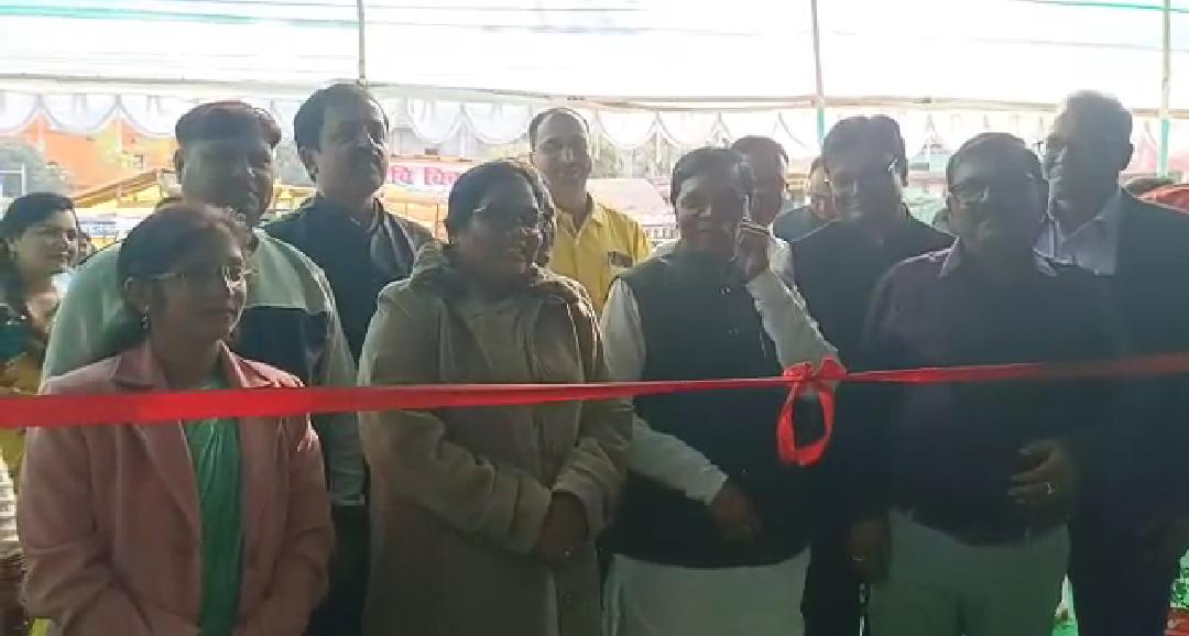 गुमला: राज्य में पहले कृषि केंद्र का हुआ शुभारंभ, सांसद सुदर्शन भगत ने किया उद्घाटन 