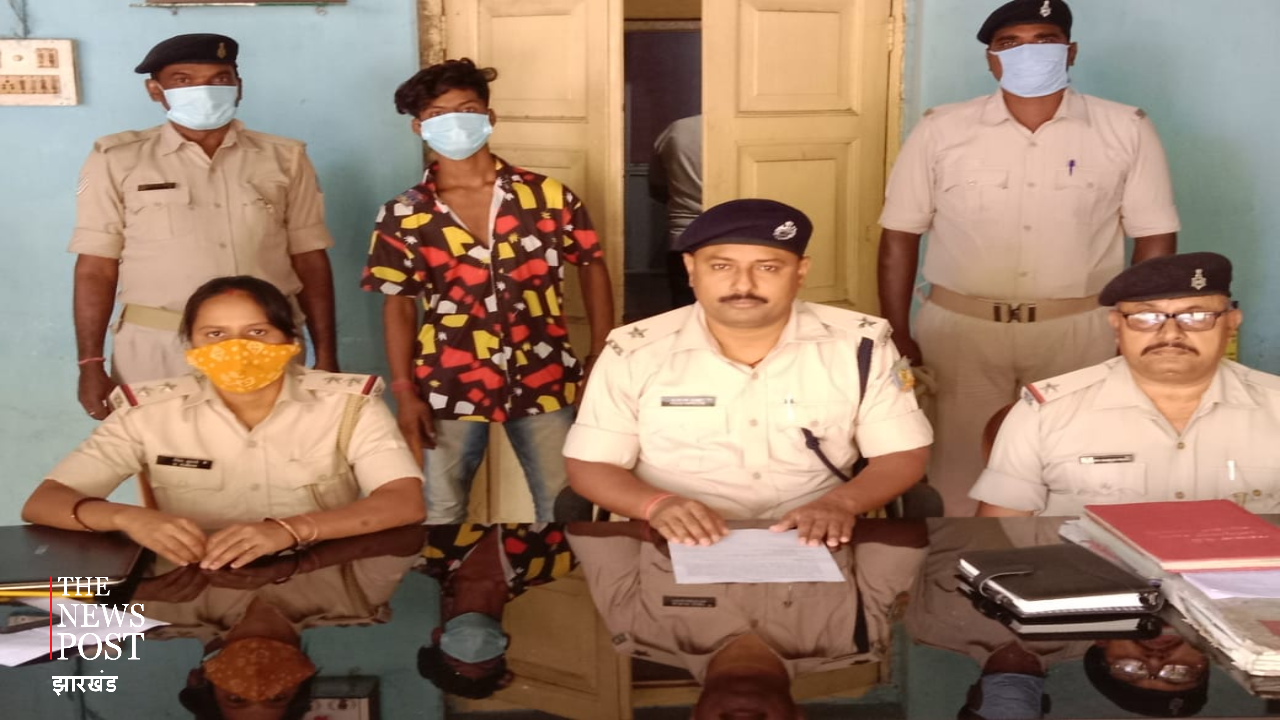 चोरी की बाइक के साथ चोर धराया