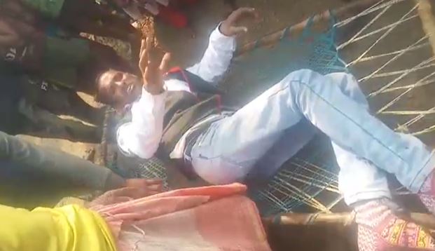 Breaking news: दुमका में दिन-दहाड़े गोलीबारी, बाइक सवार अपराधियों ने एक व्यक्ति को मारी गोली