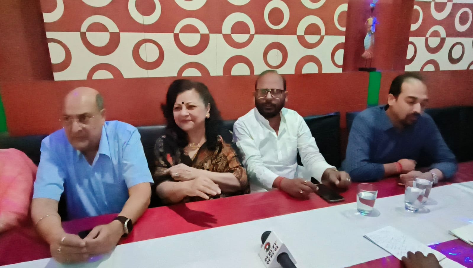 वैज्ञानिक आचार्य जगदीश चन्द्र बोस की नतिनी पहुंची गिरिडीह, कहा मेरे नाना एक महान वैज्ञानिक थे मुझे उन पर गर्व है