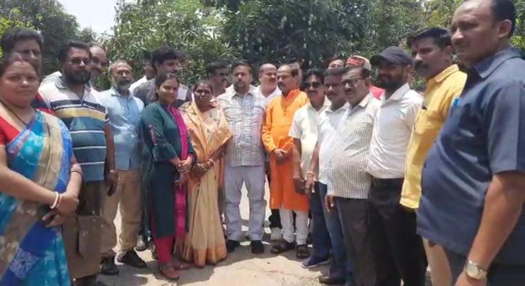 घाघीडिह जेल में जेल में बंद भाजपा नेता मिलने पहुंचे रघुवर दास, सुपरविजन की उठायी मांग