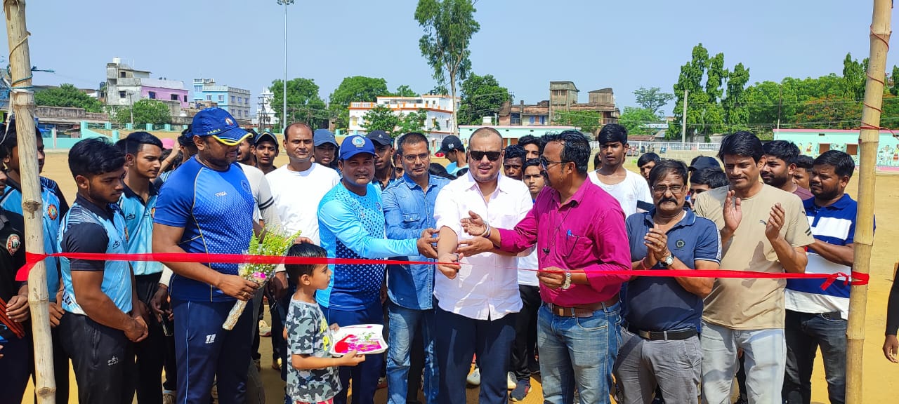 दुमका में जेएससीए ने किया समर क्रिकेट कैम्प का आयोजन, 50 खिलाड़ियों ने दर्ज कराई अपनी मौजूदगी