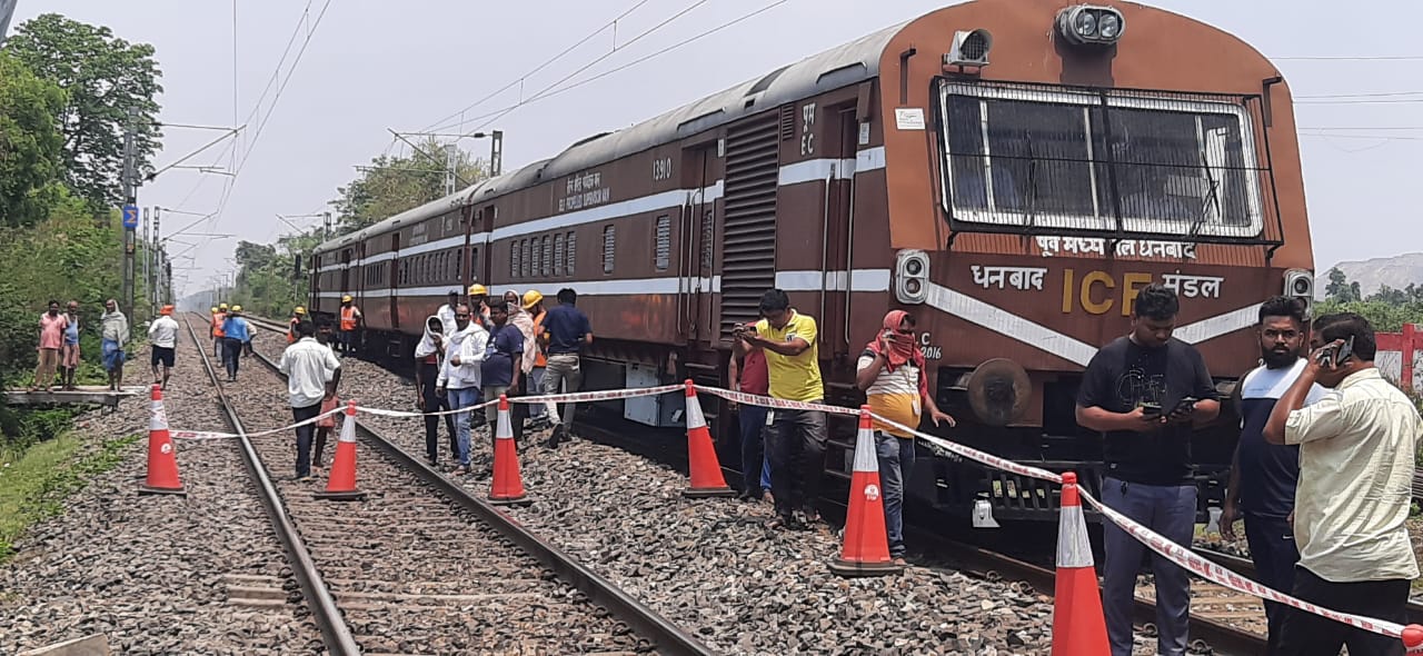 DHANBAD: पांच नहीं, छह मजदूर बिजली से जल मरे हैं, धनबाद ही नहीं दिल्ली भी हिल गया