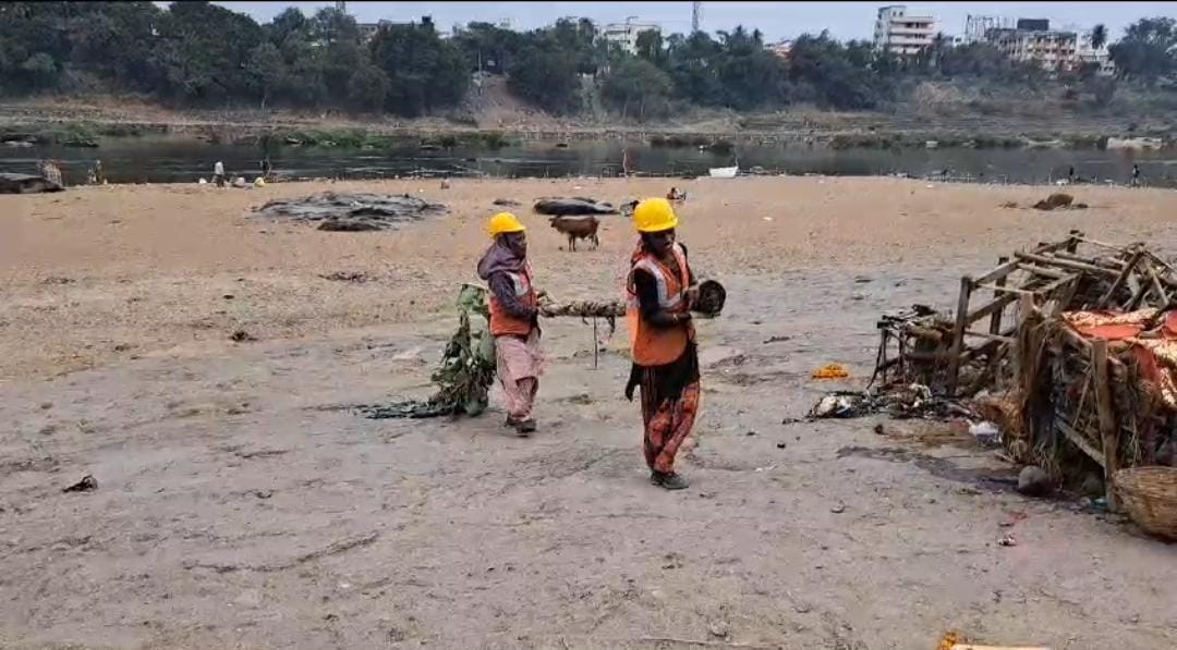 Chhath puja 2023:लौहनगरी में युद्ध स्तर पर की जा रही है सभी छठ घाटों की सफाई, प्रशासन के साथ जुस्को ने भी बढ़ाया हाथ, पढ़ें घाटों पर कौन सी सुविधा का है इंतजाम