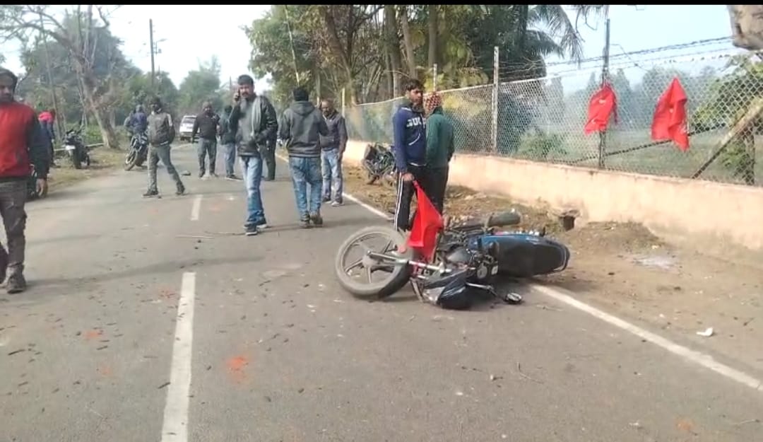 धनबाद के मैथन में सीआईएसएफ ने चटकाई लाठी, हुआ पथराव, आधा दर्जन से अधिक चोटिल