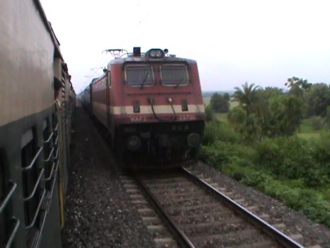 देवघर:आसनसोल मंडल में पावर और ट्रॉफिक ब्लॉक के लिए इन ट्रेनों को किया गया है रद्द, इन ट्रेनों में आप भी करने वाले हैं सफर, तो पढ़ें ये रिपोर्ट