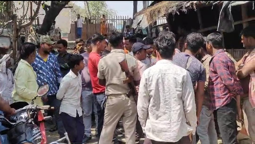 तलझारी थाना क्षेत्र के महाराजपुर में बिहार के साइबर पुलिस की छापेमारी से साहिबगंज में मचा हड़कंप