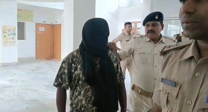 साइबर ठगी के खिलाफ साहिबगंज पुलिस की बड़ी कार्रवाई, एक को दबोचा