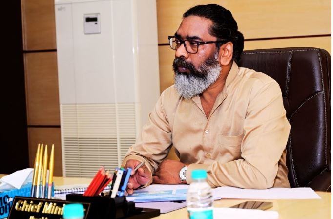 BREAKING: कल झारखंड लौटेंगे सीएम हेमंत, मुख्य न्यायधीश के शपथ ग्रहण में हो सकते हैं शामिल