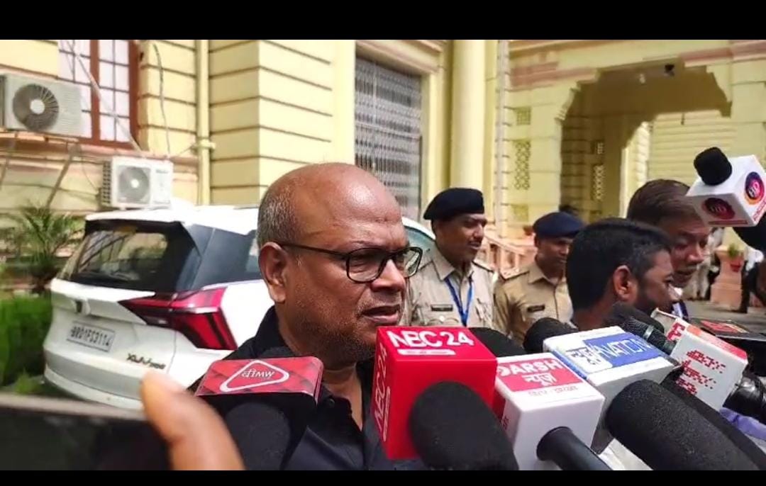 बिहार विधानसभा में विपक्ष का हंगामा जारी, वोटर लिस्ट विवाद पर चुनाव बहिष्कार की दी चेतावनी