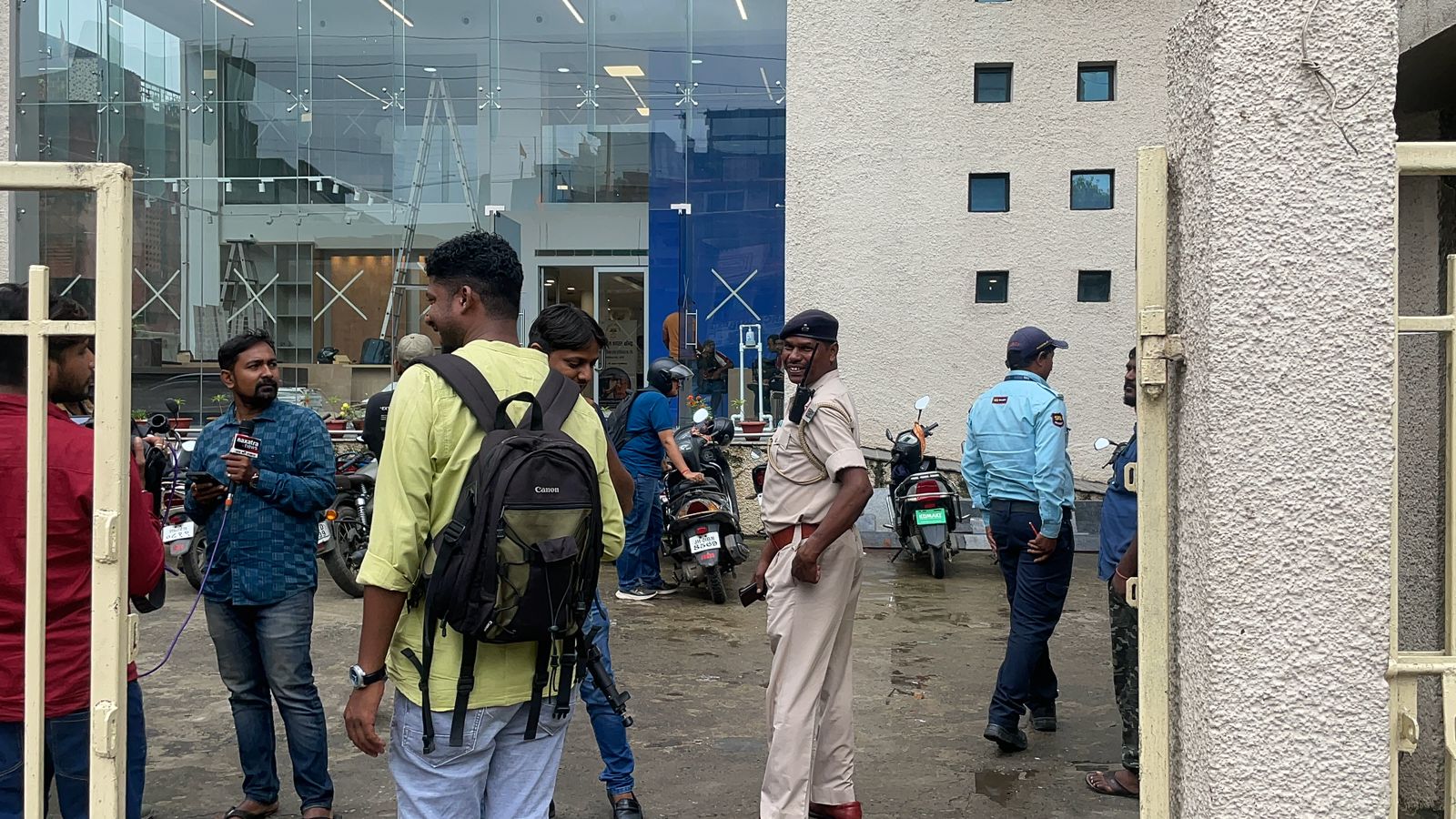 रांची में पेट्रोलकांड,घर में घुस कर लड़की पर डाल दिया पेट्रोल, अस्पताल में भर्ती, अगले महीना होने वाली थी शादी