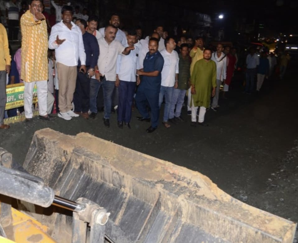 Dhanbad का गया पुल अंडरपास -ऐसी राजनीति ठीक नहीं है साहब ,जनता को सुविधा चाहिए पर मिलेगा कैसे !!