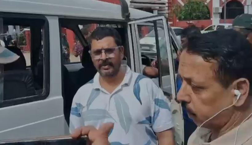 हिंदपीढ़ी हत्याकांड के आरोपी पूर्व पार्षद को पुलिस ने भेजा जेल, असलम ने कहा- पुलिस फसा रही जेल से कैसे हो सकती हत्या 