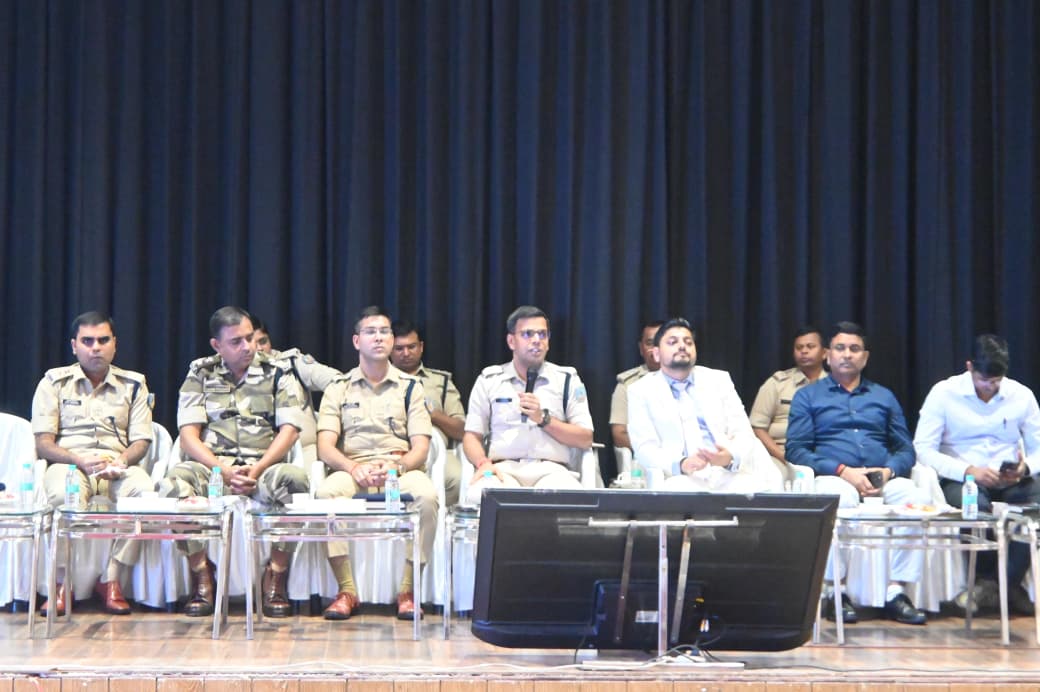 धनबाद जिला खनन टास्क फोर्स की बैठक में कोयला उत्पादक कंपनी बीसीसीएल को कई सख्त निर्देश, पढ़िए डिटेल्स में !