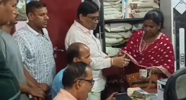 ग्रामीण कार्य विभाग के अभियंता के कई ठिकानों पर निगरानी की रेड,आय से 125% अधिक संपत्ति का है मामला