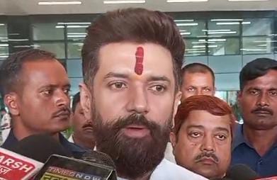 कांग्रेस और राजद ने अपनी संस्कृति का प्रदर्शन किया है....पीएम की मां को गंदी गलियां देने के खिलाफ़ भड़के चिराग ,कह दी ये बात