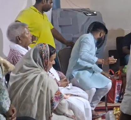 गया जी में लालू प्रसाद यादव ने किया अपने पितरो का पिंडदान,पत्नी बेटा और बहू भी रहे साथ