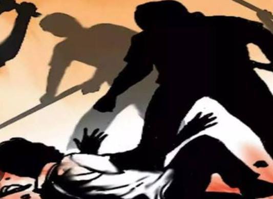 ये कैसा इंसाफ है? दम भर पीटा फिर सड़क किनारे मरने के लिए फेंक दिया ,बिहार में दिखा भीड का ख़ौफनाक चेहरा
