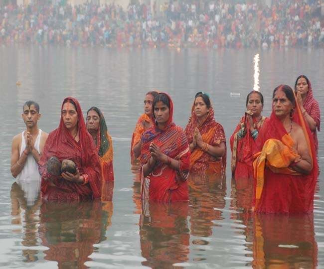 धनबाद के छठ घाटों पर लगेगा सियासी डेरा ,जनिये निगम चुनाव लड़ने वालो की क्या है तैयारी !!