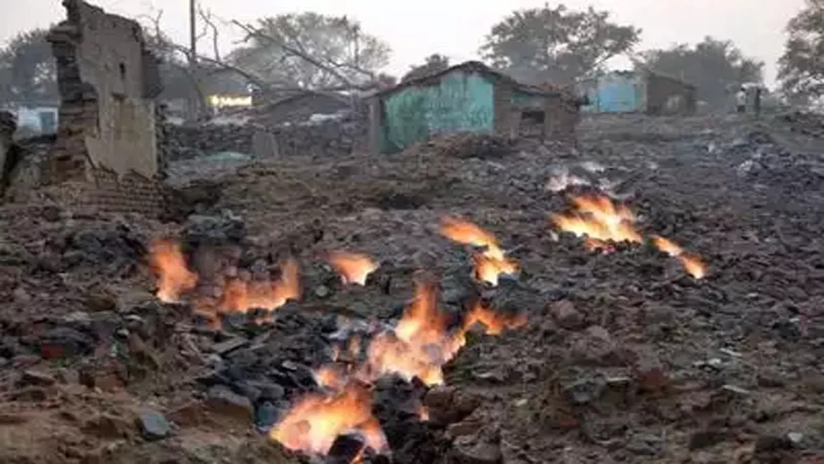 झरिया पुनर्वास : इस साल के दिसंबर महीने तक 648 परिवार सुरक्षित शिफ्ट हो जाएंगे ,पढ़िए -कहा का है यह आंकड़ा !!