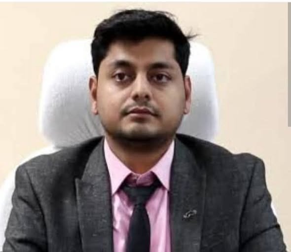 धनबाद में 'मोंथा' चक्रवात का दिखने लगा असर, पढ़िए-डीसी ने विभागों को सचेत करते हुए क्या दिए है निर्देश !