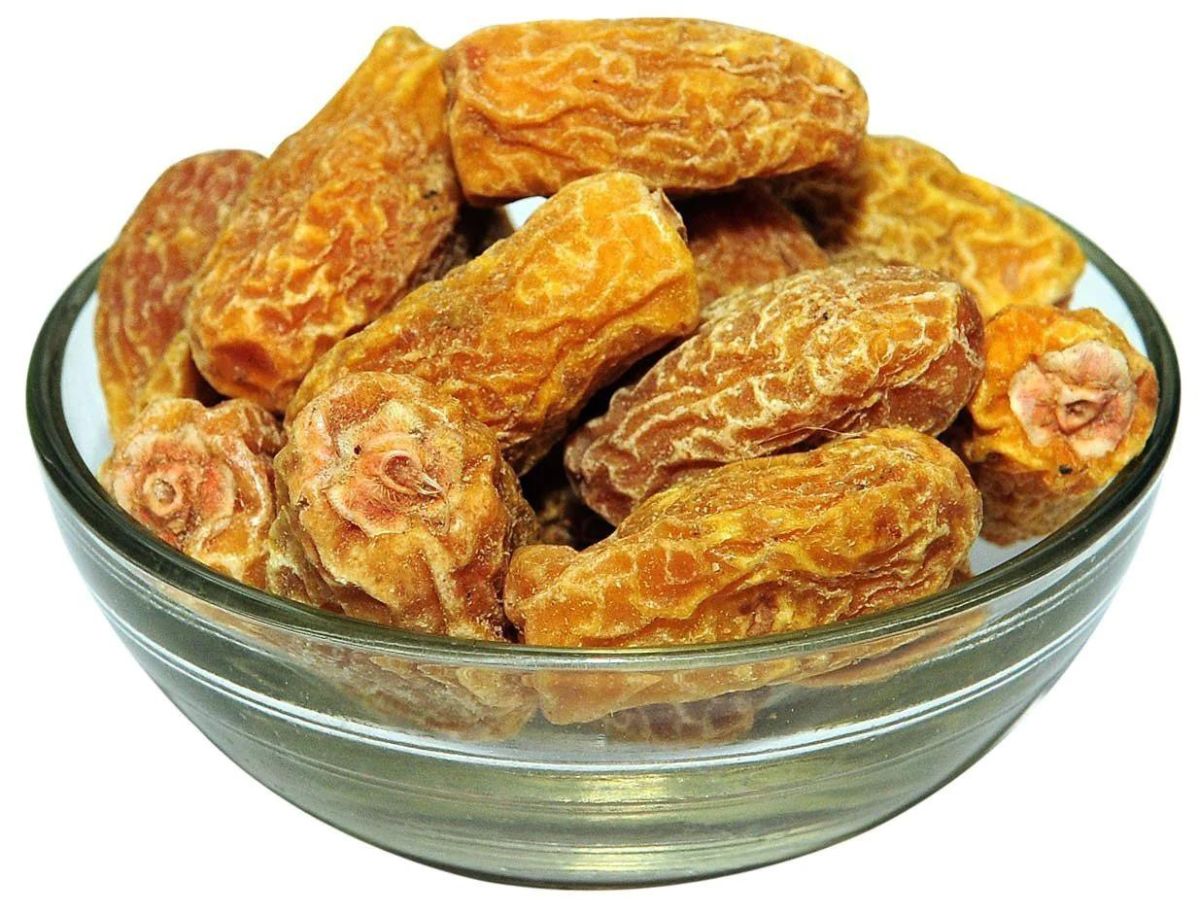 Health Tips: आग में पकाकर खाएं छुहारा, ठंड में इन बीमारियों से मिलेगी राहत