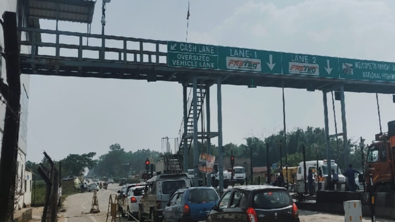 रांची: मांडर टोल प्लाज़ा की कमान बदली, अब संचालन नई कंपनी के हाथों में, स्थानियों को मिलेगा लाभ