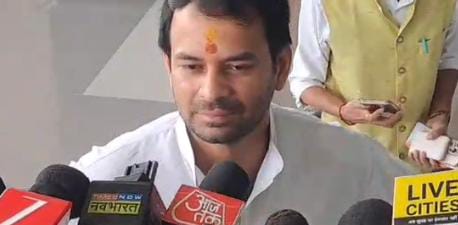 Bihar Election:छोटे भाई तेजस्वी पर भड़के तेजू भैया, महुआ में चुनाव प्रचार करने पर बोला, मेरी जीत पक्की, चुनाव के बाद धरा देंगे झुनझुना 