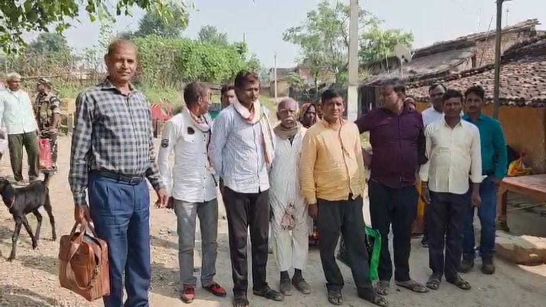 सीमा सील! बिहार वोट डालने जा रहे 40 से ज्यादा मतदाता झारखंड में अटके, सोन नदी में नाव बंद होने से नहीं जा पा रहे पार