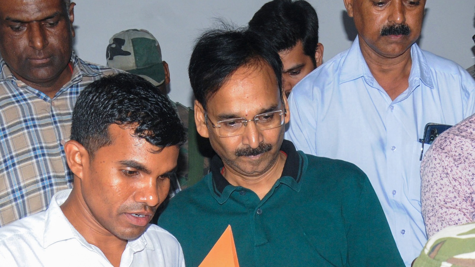 BREAKING: हजारीबाग जमीन घोटाला मामले में IAS विनय कुमार चौबे गिरफ्तार